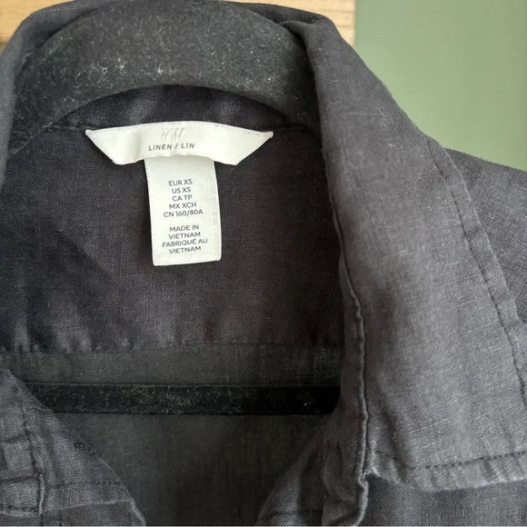 H&M Black Linen Button-Up Long-Sleeve Shirt - Picture 2 of 4